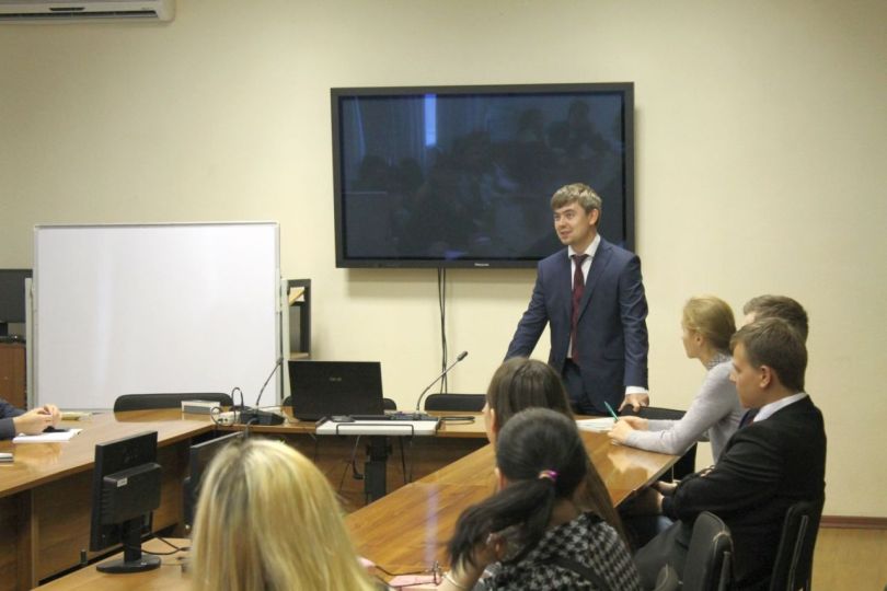 Иллюстрация к новости: В Пермском кампусе НИУ ВШЭ состоялся мастер-класс советника главного федерального инспектора по Пермскому краю