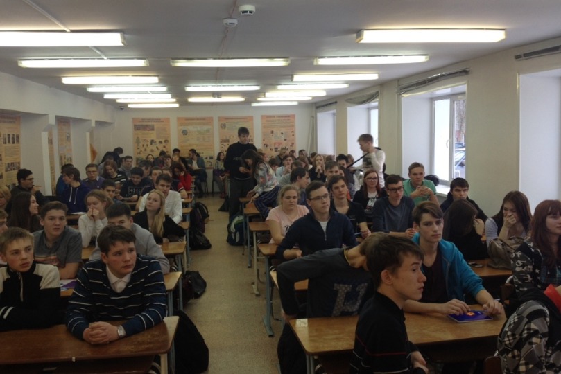 Иллюстрация к новости: В пермской Вышке завершилась Осенняя школа по программной инженерии "Extreme-программирование" для учеников 10‑11 классов