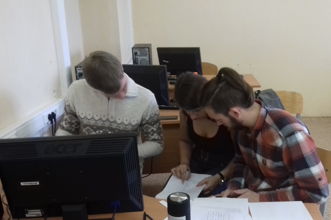 Иллюстрация к новости: Команды Пермской Вышки прошли в четвертьфинал студенческого чемпионата мира по программированию