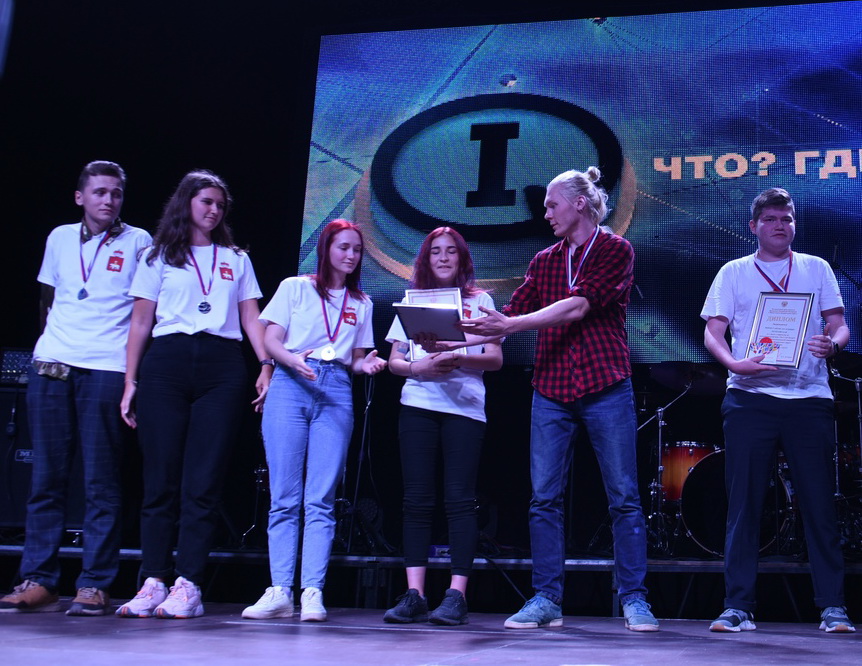 Студенты пермского кампуса НИУ ВШЭ заняли 2 место на VI Интеллектуальной олимпиаде Приволжского федерального округа
